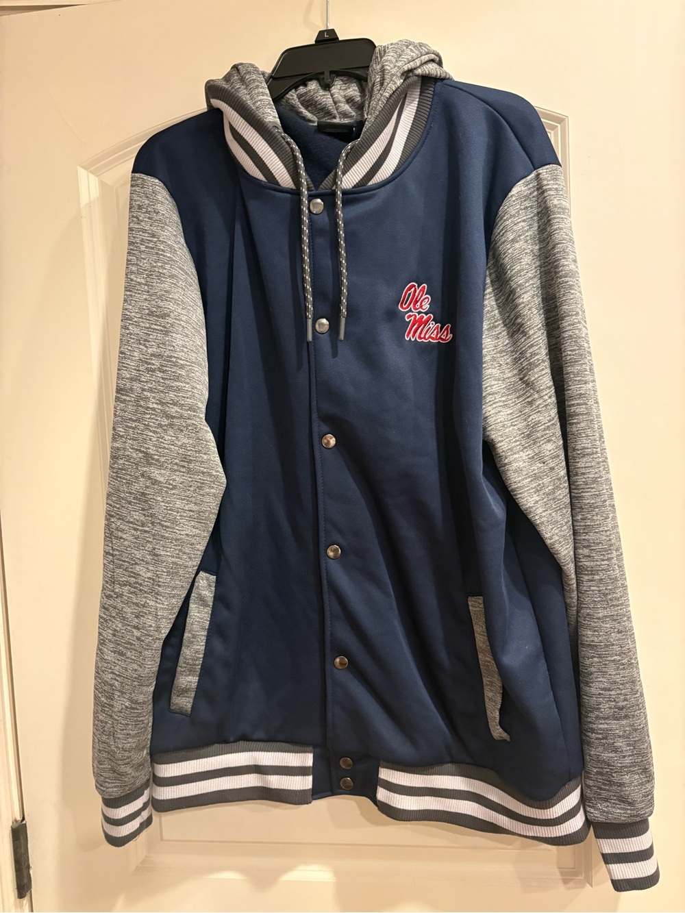 Ole Miss Rebels Embroidered Varsity/Bomber Jacket Mens XL Colosseum